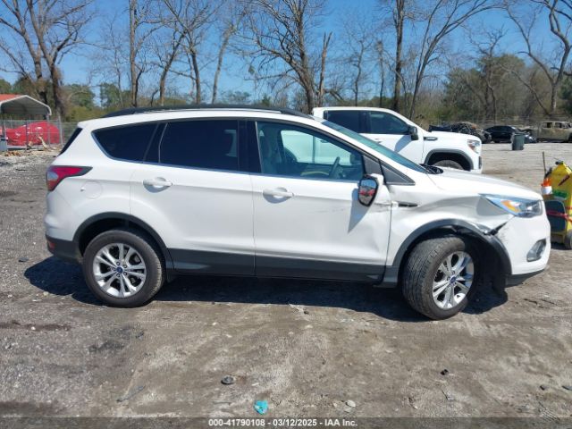 1FMCU0GD1HUA87904 Ford ESCAPE SE