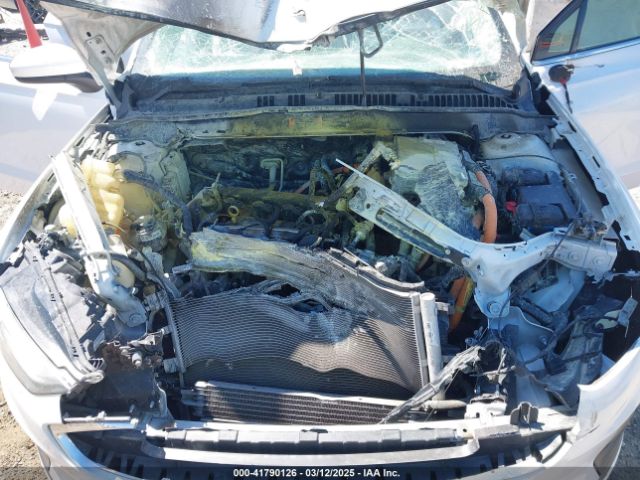 3FA6P0LU8LR266686 Ford Fusion Hybrid Se