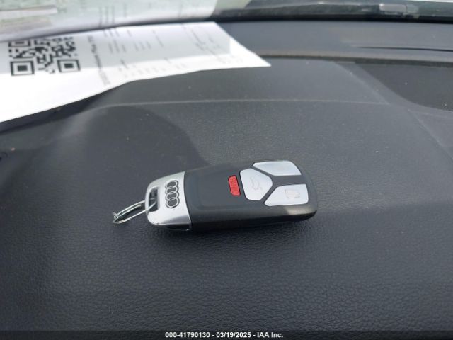 WA1BNAFYXJ2235843 Audi Q5 2.0t Premium/2.0t Tech Premium