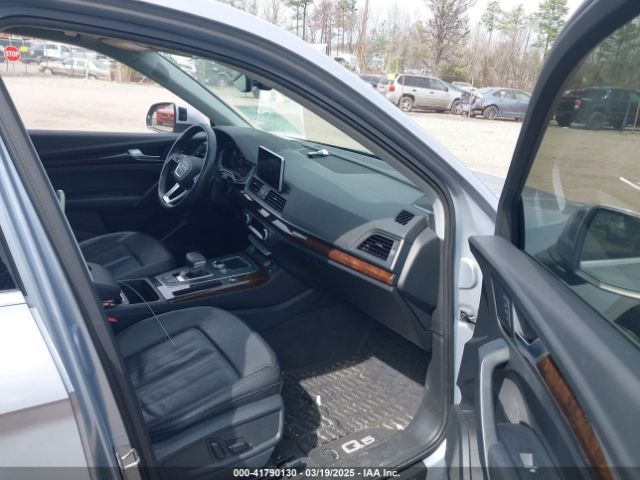 WA1BNAFYXJ2235843 Audi Q5 2.0t Premium/2.0t Tech Premium