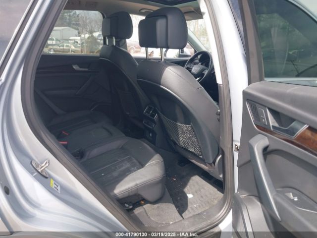 WA1BNAFYXJ2235843 Audi Q5 2.0t Premium/2.0t Tech Premium
