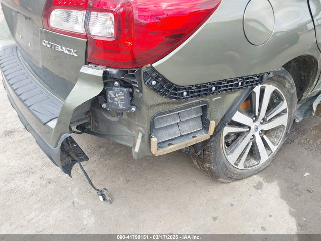 4S4BSANC2K3212018 Subaru Outback 2.5i Limited