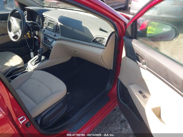 KMHD74LF7HU423131 Hyundai ELANTRA SE