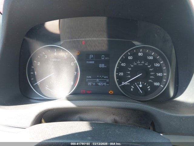 KMHD74LF7HU423131 Hyundai ELANTRA SE