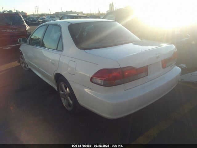 2002 HONDA ACCORD SDN 1HGCG16522A066923 Photo 2