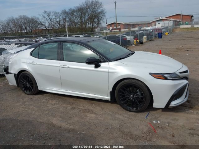 4T1KZ1AK2NU063990 Toyota Camry Xse V6