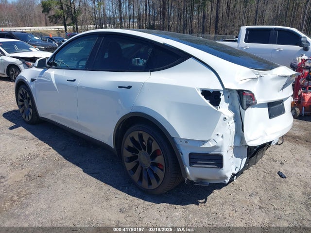 2022 TESLA MODEL Y 7SAYGDEF7NF327400 Photo 2