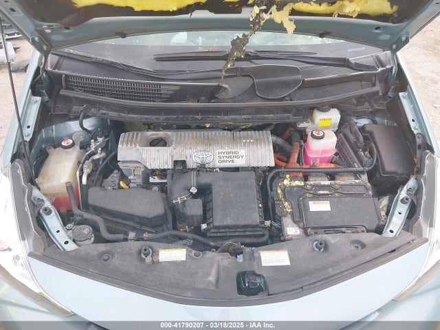JTDZN3EU5HJ065566 Toyota Prius V Two