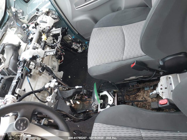 JTDZN3EU5HJ065566 Toyota Prius V Two