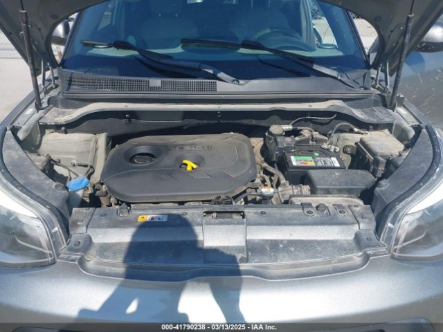KNDJP3A53F7165066 KIA SOUL +