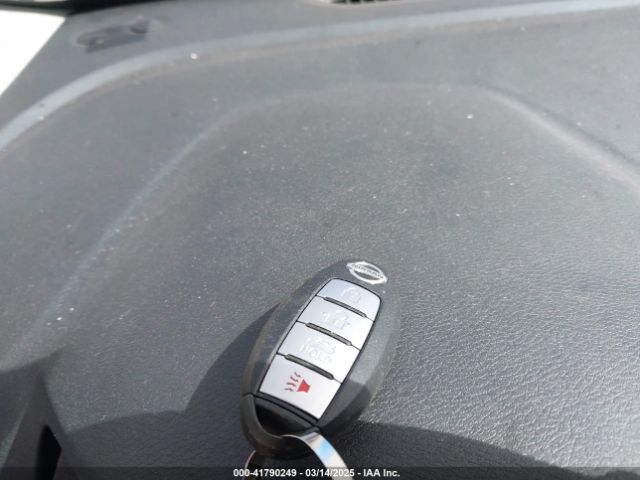 3N1CN8DV2ML893934 Nissan Versa S Xtronic Cvt