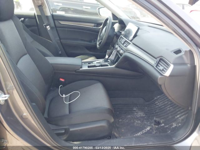 1HGCV1F19NA011246 Honda ACCORD LX