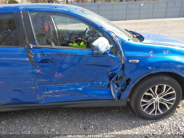 JA4AR3AUXHZ007018 Mitsubishi Outlander Sport 2.0 Es
