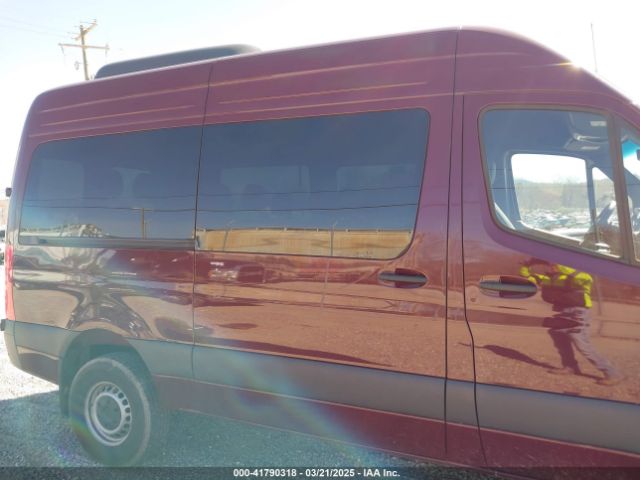 W1Z4NFVY9RP708618 Mercedes-Benz Sprinter 2500 Standard Roof 4-cyl Diesel Ho