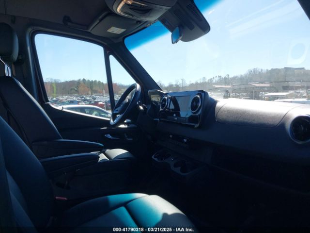 W1Z4NFVY9RP708618 Mercedes-Benz Sprinter 2500 Standard Roof 4-cyl Diesel Ho
