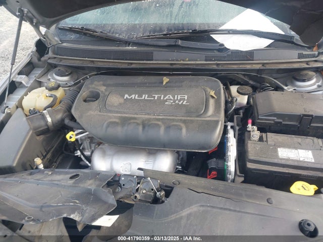 1C3CCCBB1GN161818 Chrysler 200 S