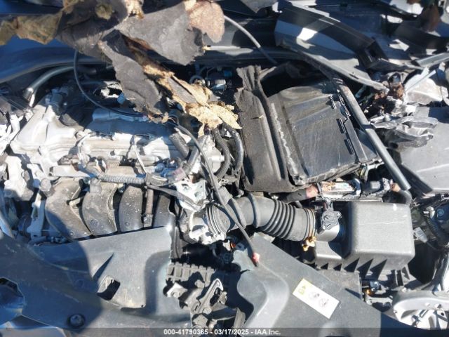 NMTKHMBX6LR106732 Toyota C-HR LE