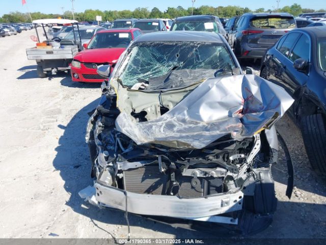 NMTKHMBX6LR106732 Toyota C-HR LE
