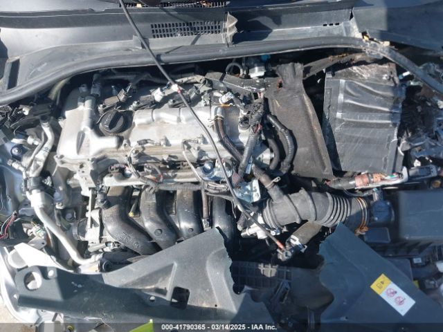 NMTKHMBX6LR106732 Toyota C-HR LE