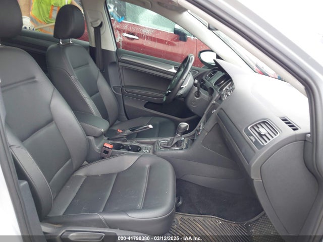 3VWY57AU7KM502547 Volkswagen Golf Sportwagen 1.4t S/1.4t Se