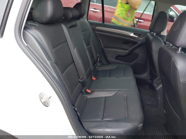 3VWY57AU7KM502547 Volkswagen Golf Sportwagen 1.4t S/1.4t Se