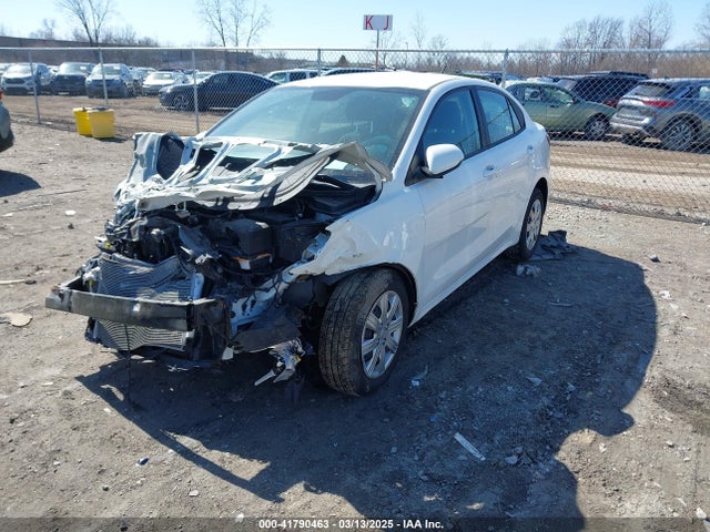3KPA24AD0NE438118 KIA RIO LX