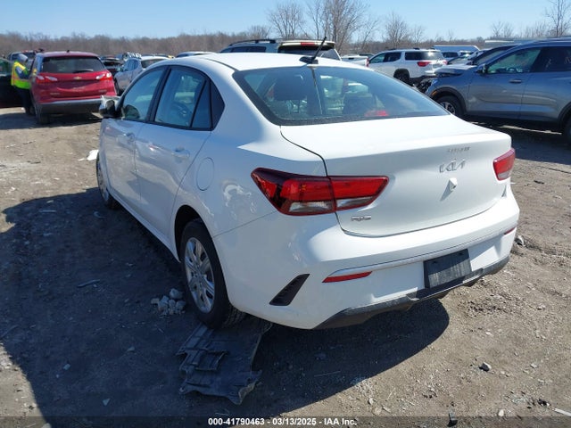 3KPA24AD0NE438118 KIA RIO LX