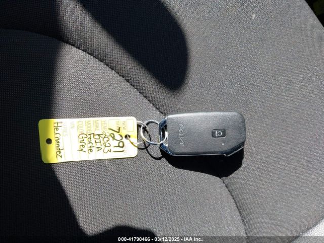 3KPF54ADXPE526254 KIA Forte Gt-line