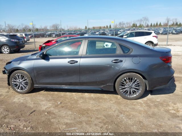 3KPF54ADXPE526254 KIA Forte Gt-line