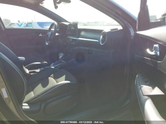 3KPF54ADXPE526254 KIA Forte Gt-line
