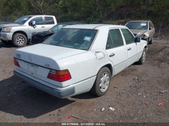 1993 MERCEDES-BENZ 300 WDBEA28E0PB988831 Photo 3