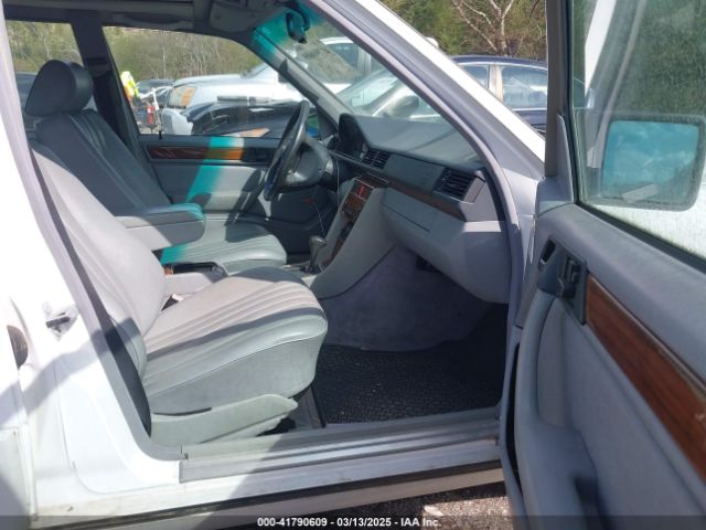 1993 MERCEDES-BENZ 300 WDBEA28E0PB988831 Photo 4