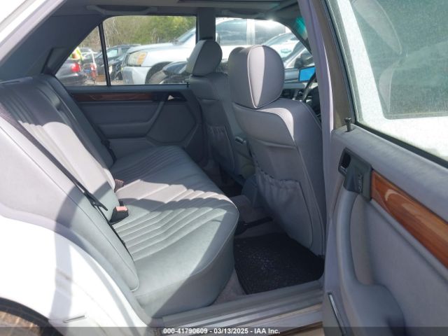 1993 MERCEDES-BENZ 300 WDBEA28E0PB988831 Photo 7