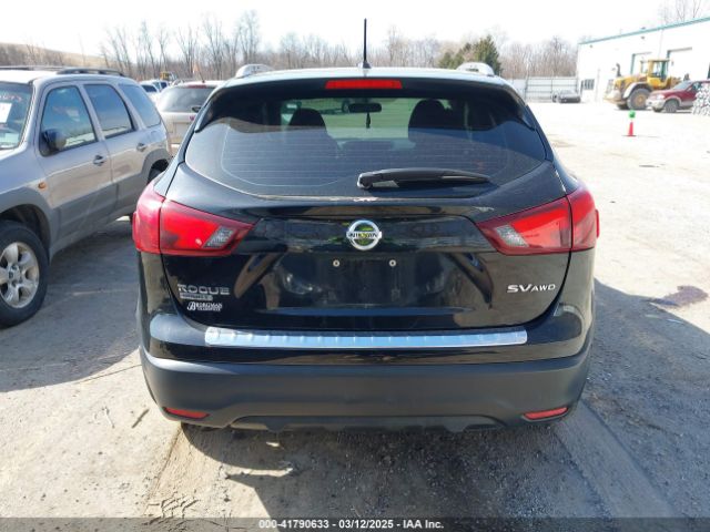 JN1BJ1CR4HW117324 Nissan Rogue Sport Sv