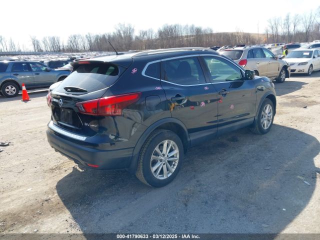 JN1BJ1CR4HW117324 Nissan Rogue Sport Sv