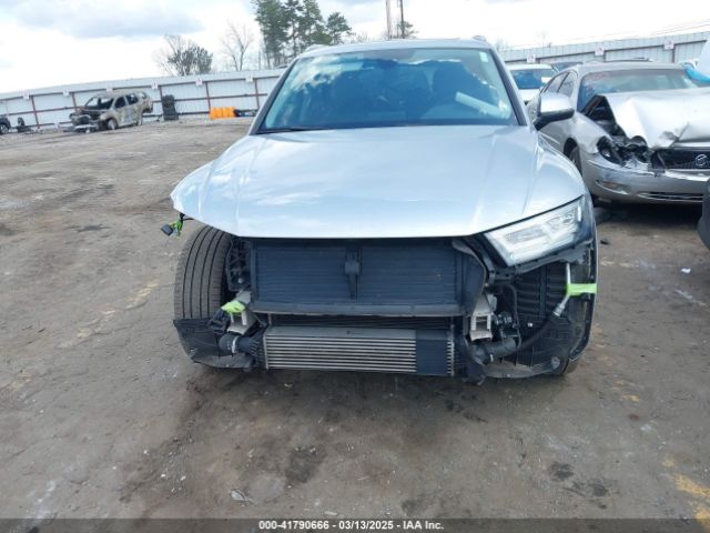 WA1BNAFY5J2153910 Audi Q5 2.0t Premium/2.0t Tech Premium