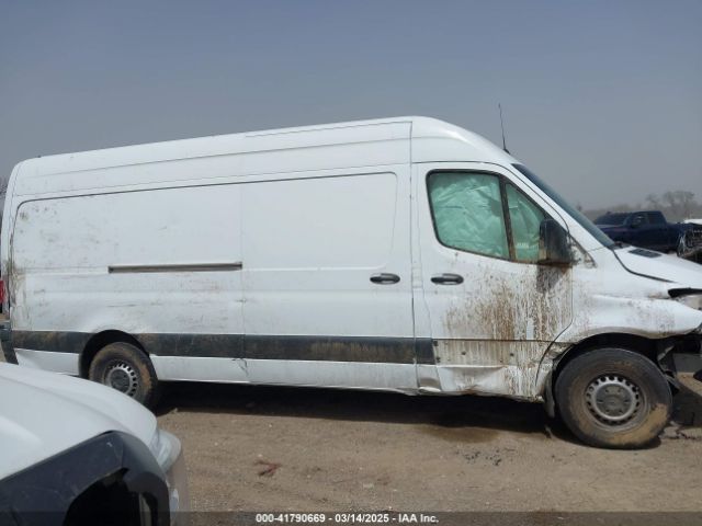 W1Y4NCHY7PT152828 Mercedes-Benz Sprinter 2500 High Roof 4-cyl Diesel Ho