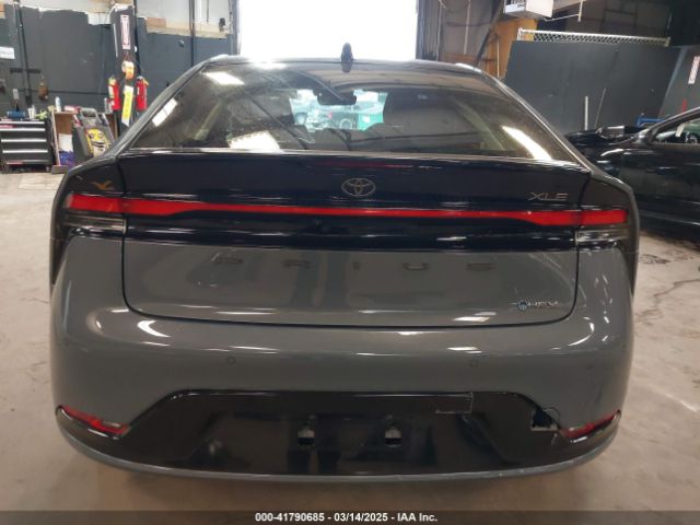 JTDADABU9P3005317 Toyota Prius Xle Awd-e