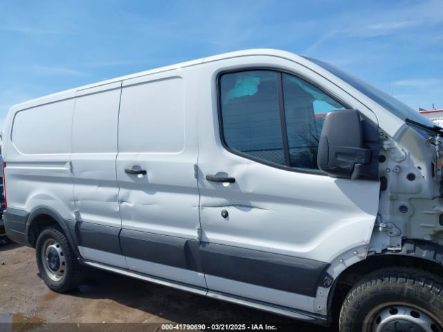 1FTYE1ZM5HKA81142 Ford Transit-150