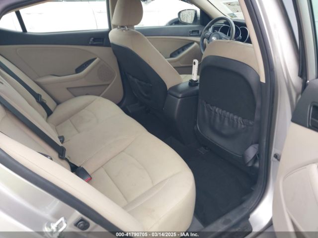5XXGM4A77FG469812 KIA Optima Lx