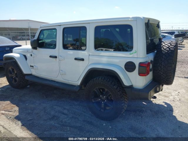 1C4HJXEN4LW330867 Jeep Wrangler Unlimited Sahara Altitude 4x4