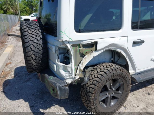 1C4HJXEN4LW330867 Jeep Wrangler Unlimited Sahara Altitude 4x4