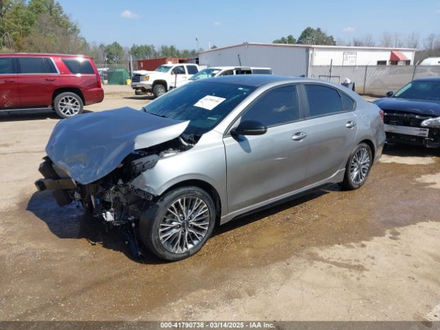 3KPF54AD1NE435919 KIA Forte Gt-line