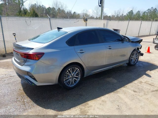 3KPF54AD1NE435919 KIA Forte Gt-line