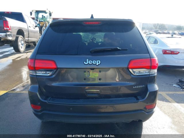 1C4RJEAG2JC339226 Jeep Grand Cherokee Laredo E 4x2