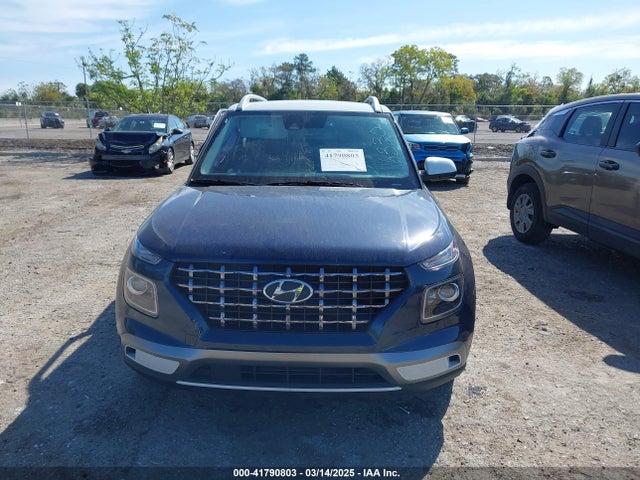 KMHRC8A37MU116330 Hyundai Venue Denim