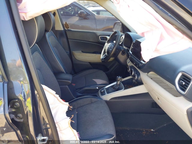 KMHRC8A37MU116330 Hyundai Venue Denim