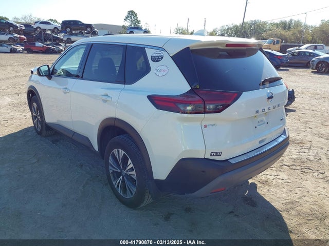 JN8AT3BA8MW003190 Nissan Rogue Sv Fwd