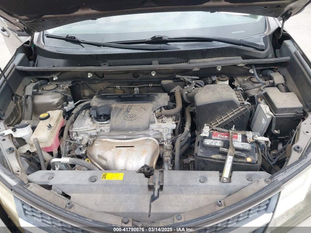 2T3WFREVXFW156083 Toyota Rav4 Xle