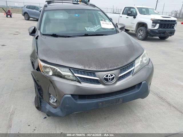 2T3WFREVXFW156083 Toyota Rav4 Xle